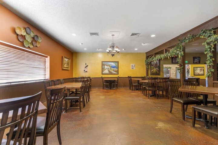 Breakfast area